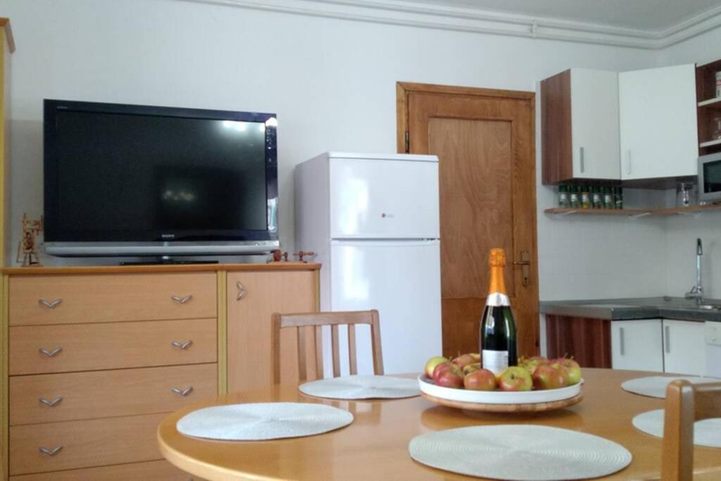 Zrm Center Apartment Idrija Ngoại thất bức ảnh