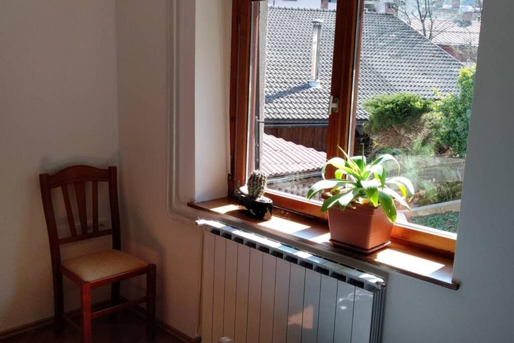 Zrm Center Apartment Idrija Ngoại thất bức ảnh